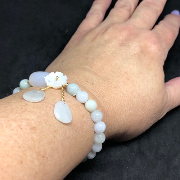 Natural Jade Agate Beads Bracelet - Picture 7 of 13
